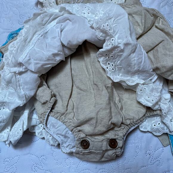 Love & Grow Vintage Bunny Bubble Romper and Bonnet 3T - Picture 7 of 16